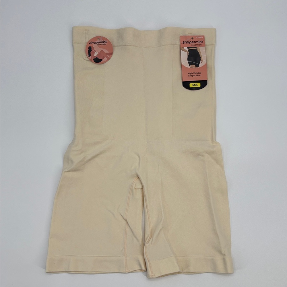 Shapermint Essentials All Day Every Day High-Waisted Shaper Shorts in Beige M/L - Picture 2 of 8
